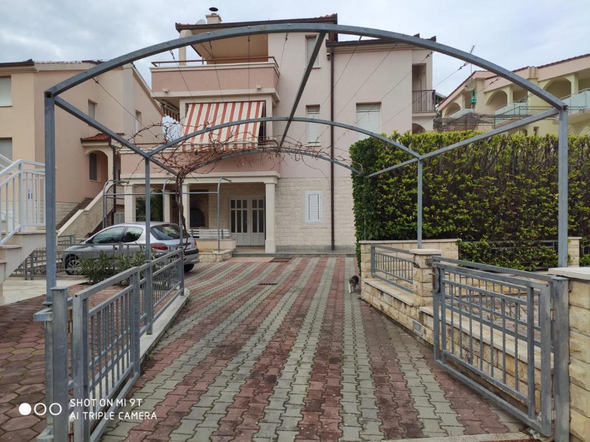 Apartment Svrco Žaborić Exterior foto